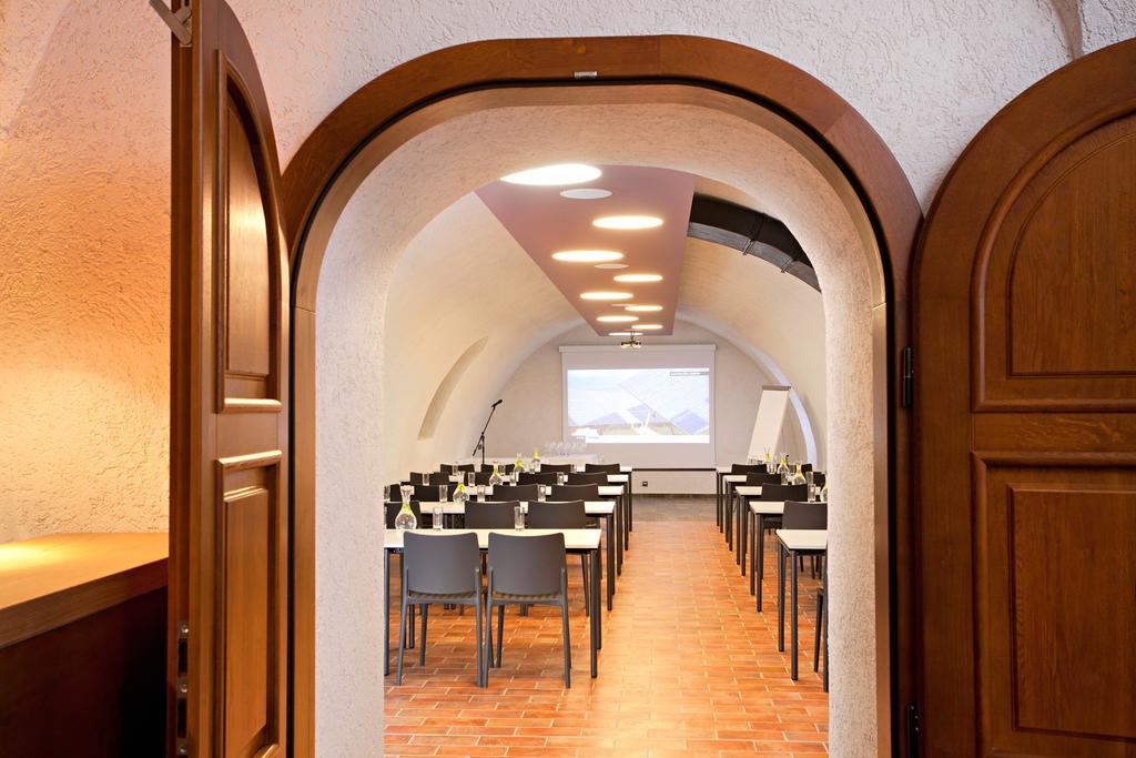 Hotel Pod Zamkem Boskovice Exteriör bild